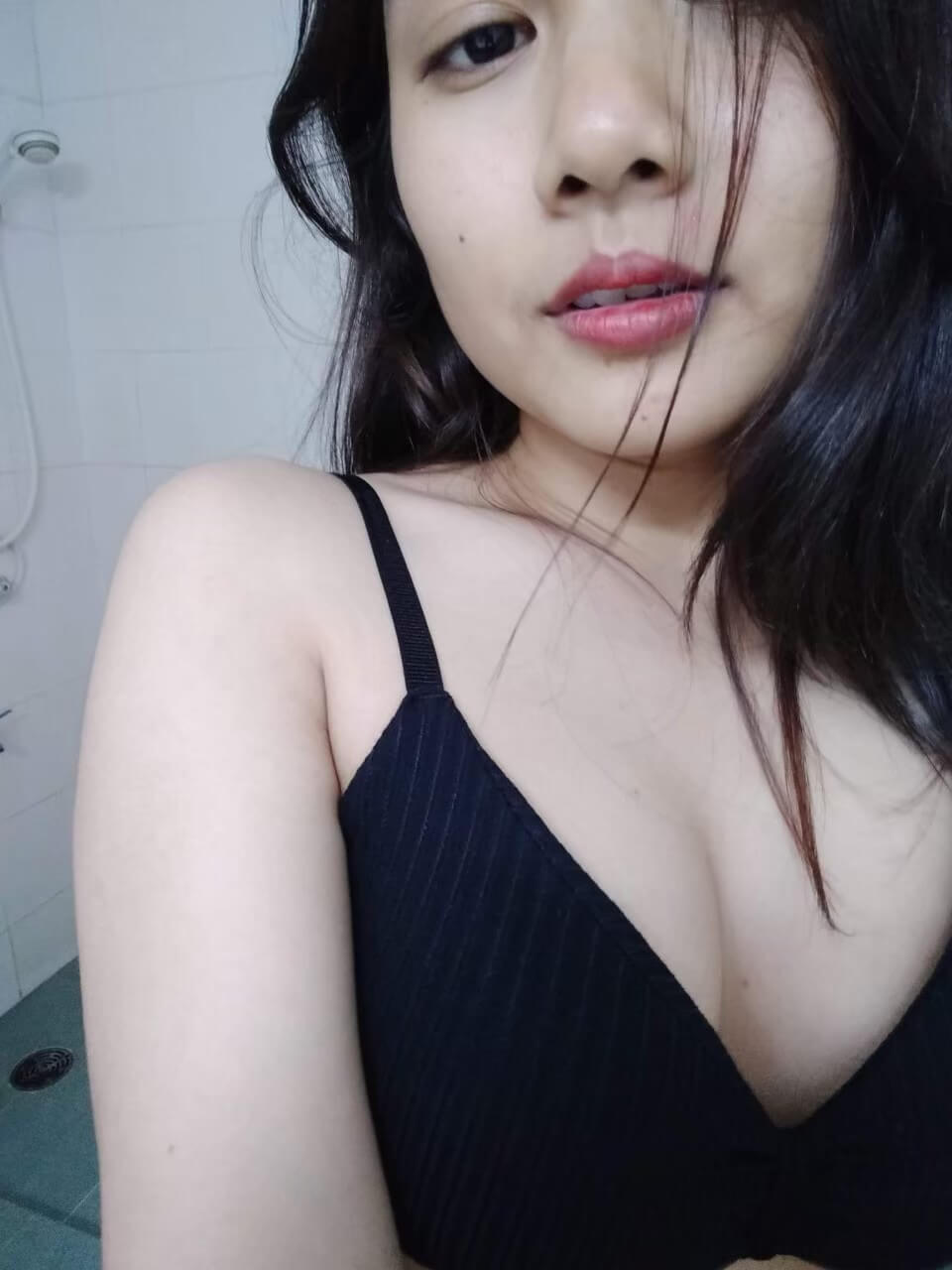 น้องอายแก้ผ้าโชว์นม รูปโป๊ผู้หญิง สาวสวยโชว์หี เปิดนมโชว์ รูปหื