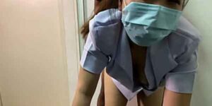 นัดพยาบาลเย็ดท่าหมา